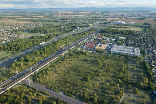 Which region stands out for land and property investment: Edirne-Kırklareli or Silivri-Tekirdağ?